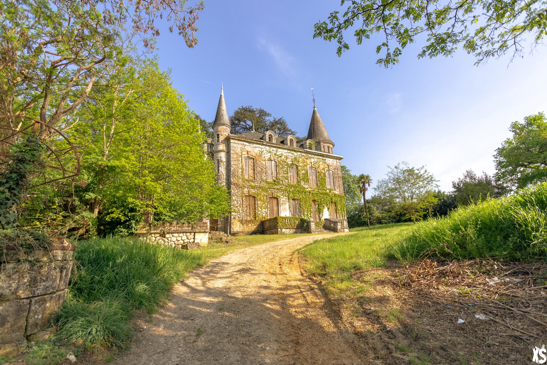 Château abandonné situé en Gironde | urbexsession.com/chateau-edward-gein | Urbex Aquitaine