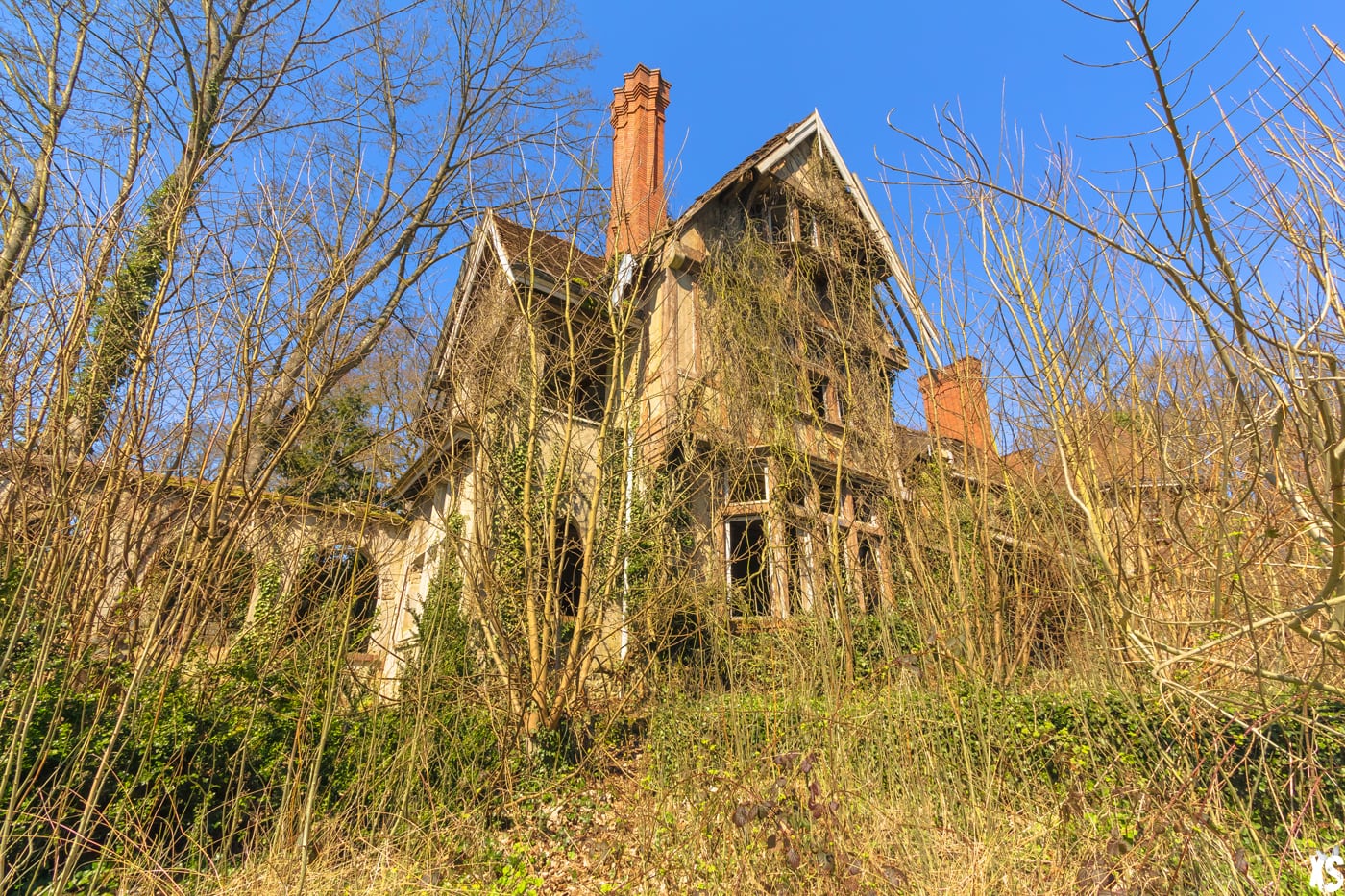 Abandoned mansion in France