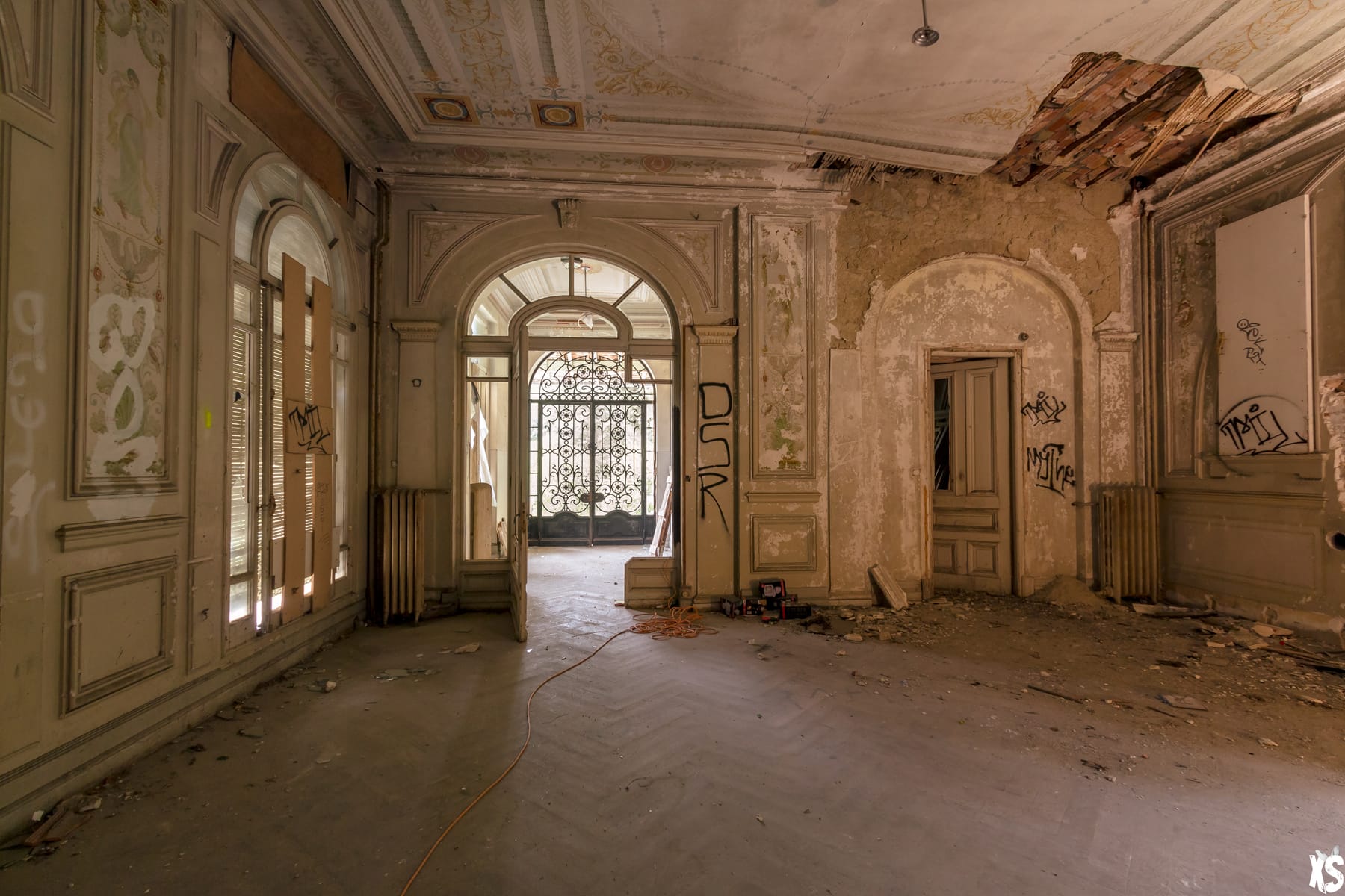 August Sangret House - Abandoned House in France - Urbex