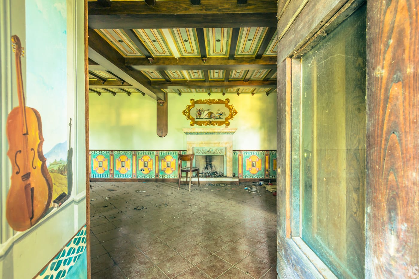 Villa abandonnée située en Italie - Urbex