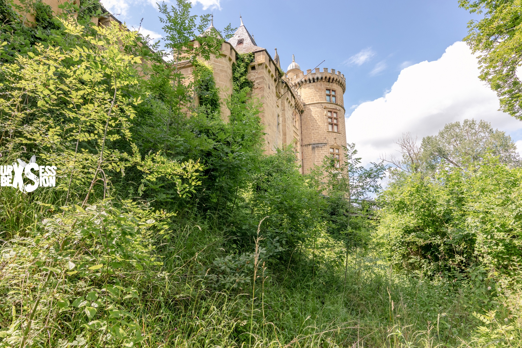 abandoned castle in france